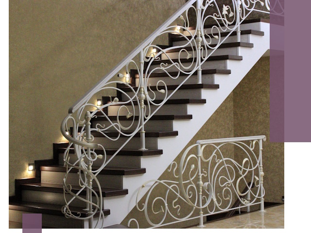 Кованые лестницы под ключ в Топках — изготовление и монтаж