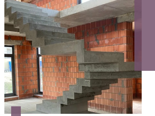 Изготовление бетонных лестниц под ключ в Топках