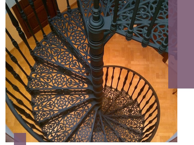 Винтовые лестницы под ключ в Топках: производство и монтаж