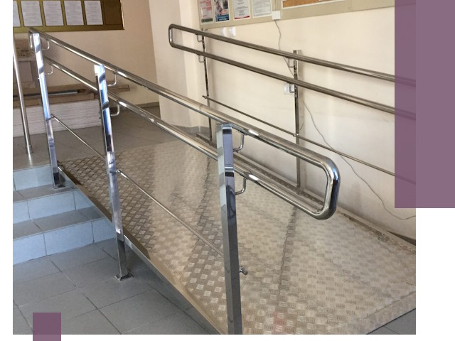 Перила для инвалидов в Топках — надежные поручни и ограждения