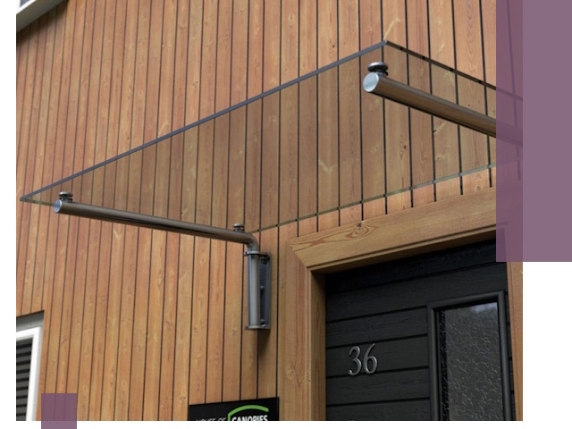 Стеклянные козырьки на входы и фасады в Топках